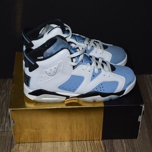Air Jordan 6 Retro "UNC" Size 8.5W(7Y)